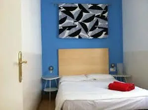 Hostal Mediterranean